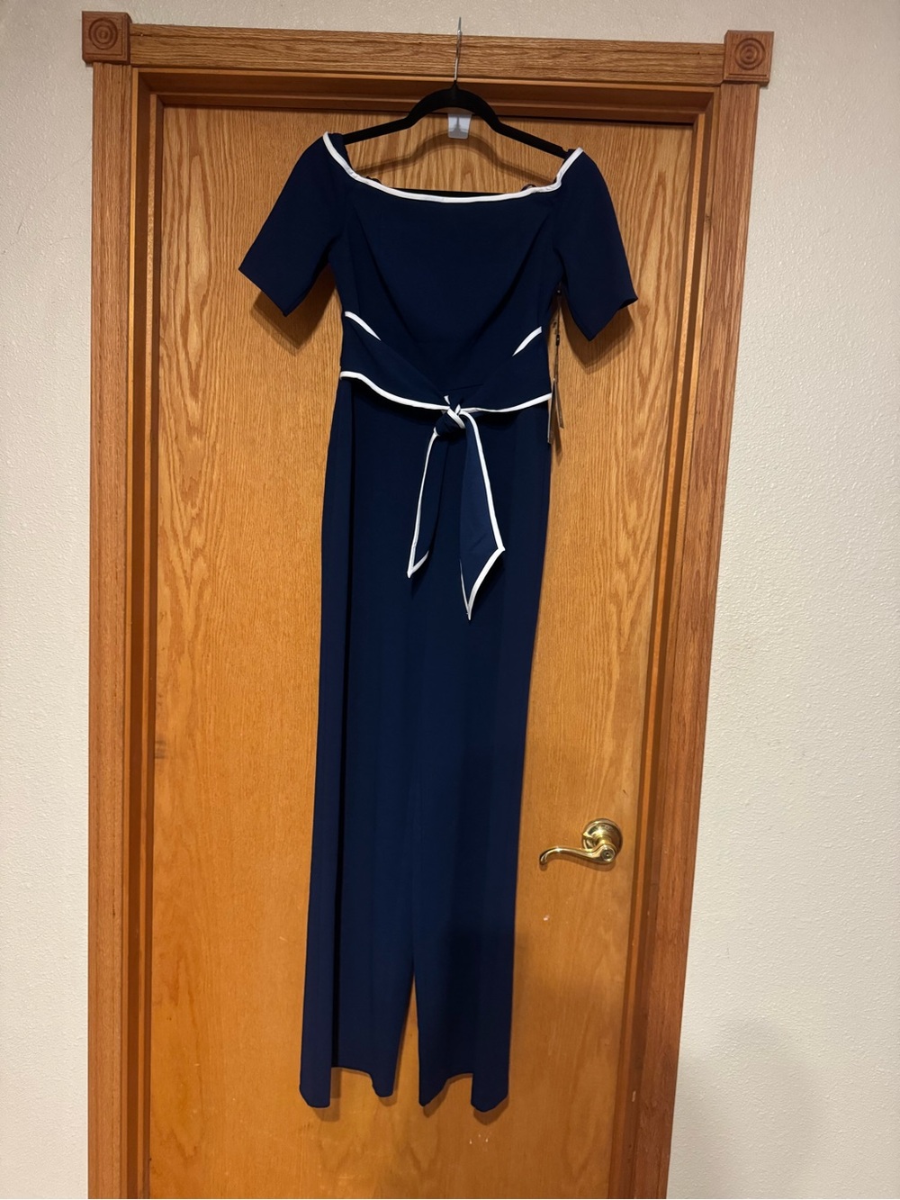 Adrianna Papell Off-Shoulder Navy Wide-Leg Jumpsuit with Contrast Trim NWT 4 - Picture 4 of 6